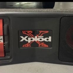 Sony 10 Inch Sub In Box With Matching Amp
