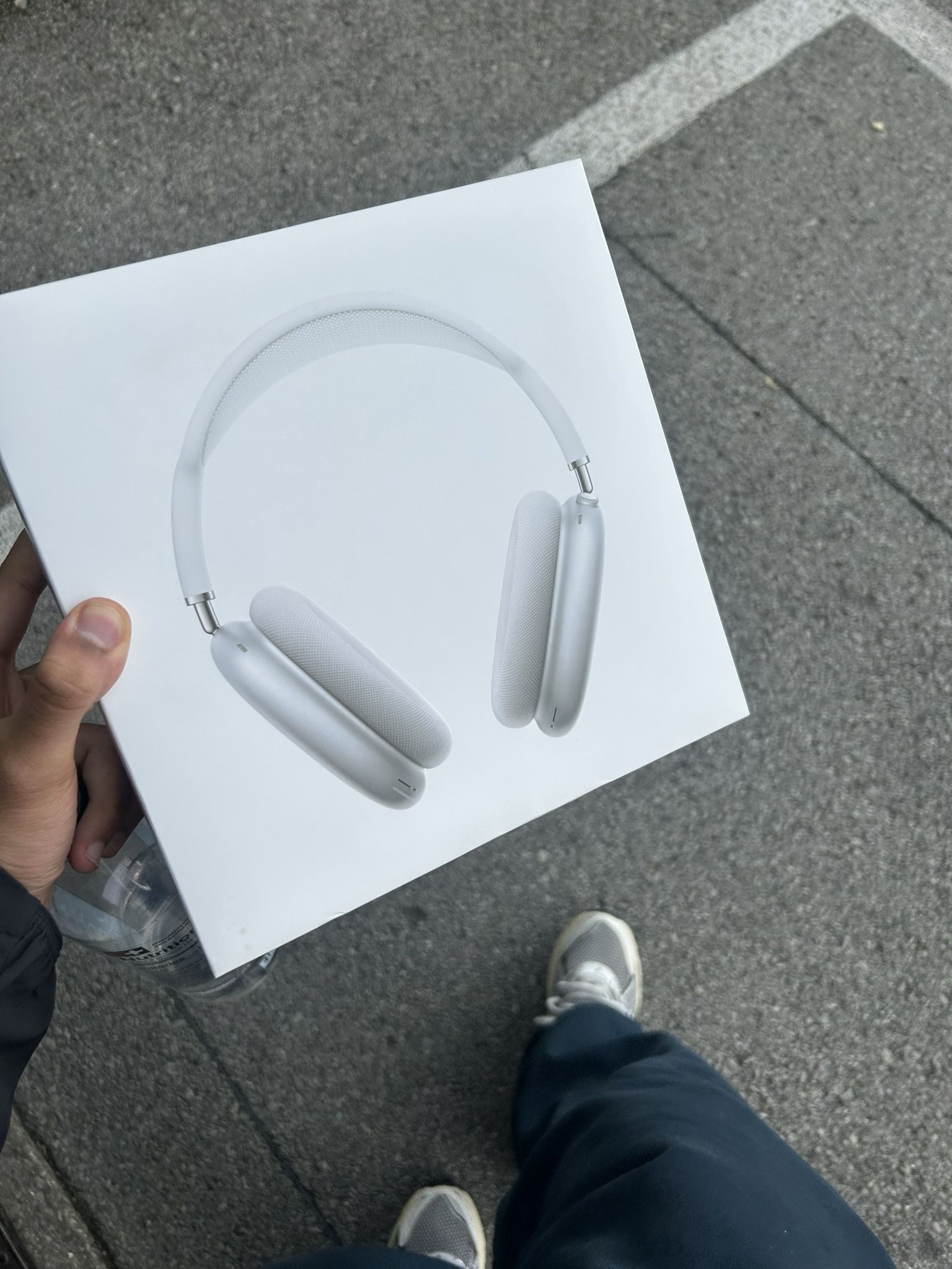 Apple AirPod Maxes