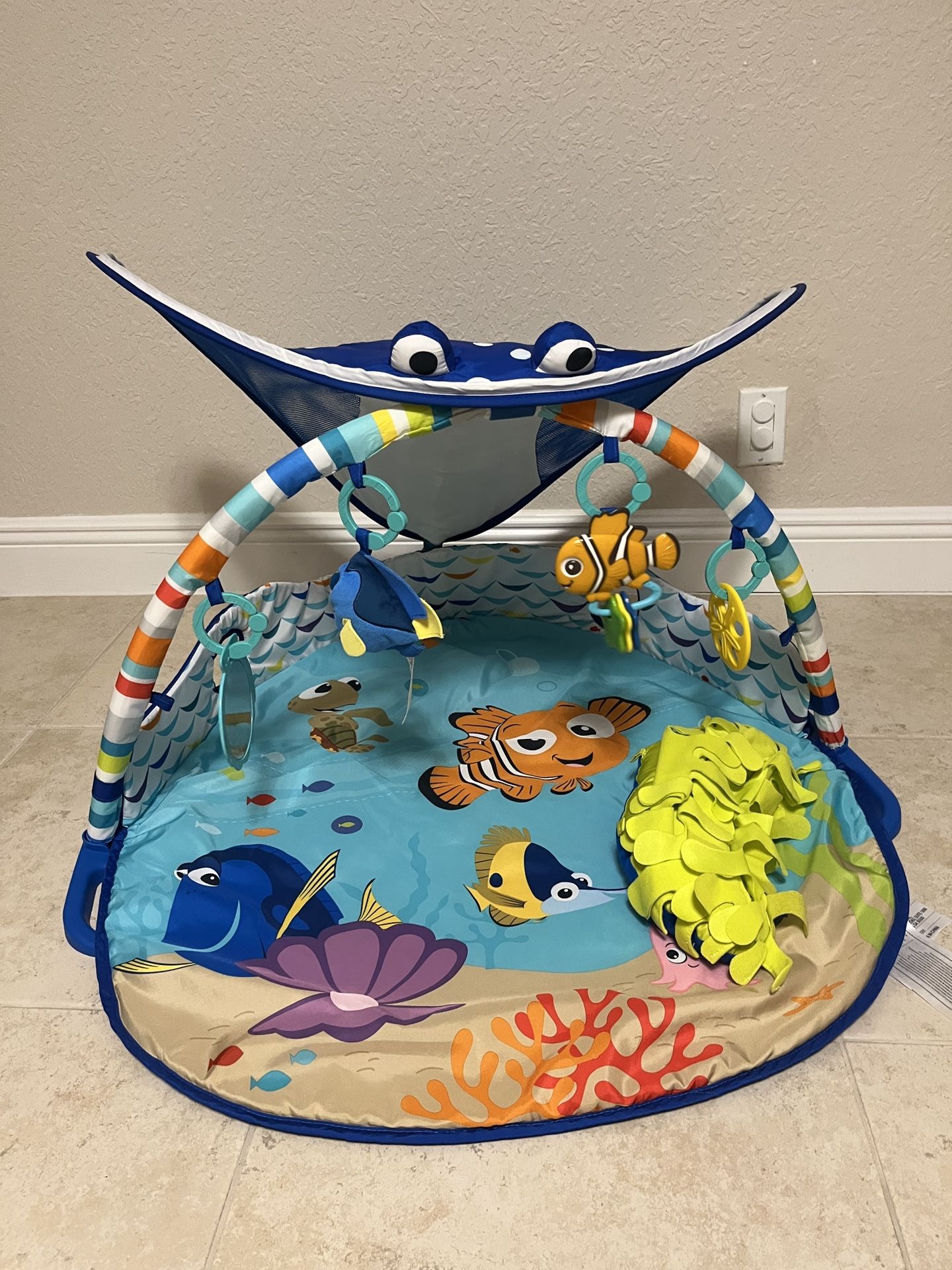 Bright Starts Finding Nemo Baby Gym Mat