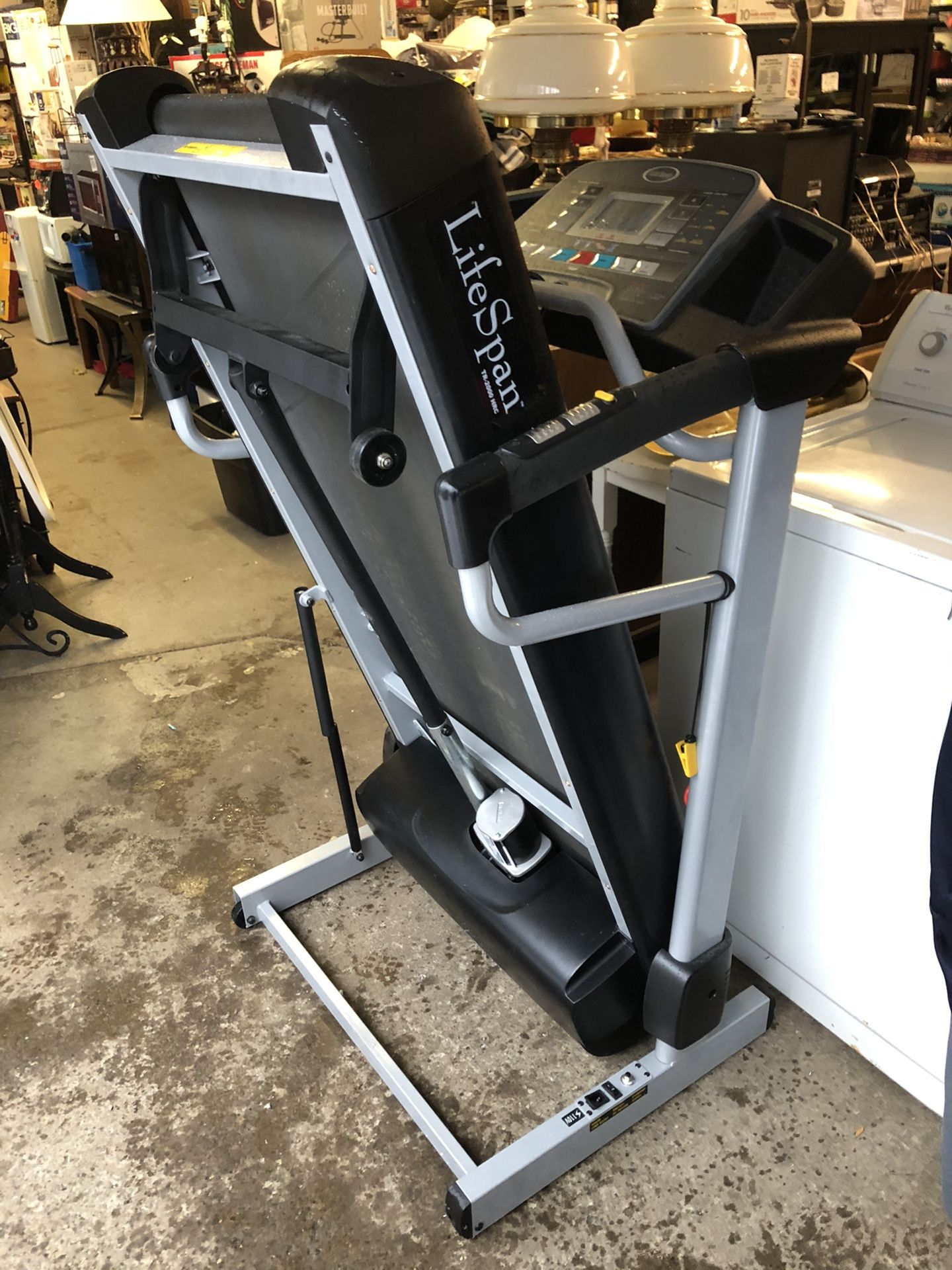 LifeSpan TR-2000 HRC electric power treadmill w/power incline & DECLINE!!! Multi-user! Many features! $1,000 retail!!!