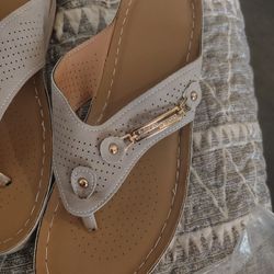 Women's Sandals Size 9