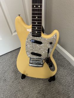 Fender American Performer Mustang Electric Guitar