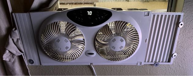 Bionaire Window Fan with Expandable Side Panels