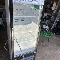 Commercial glass door refrigerator