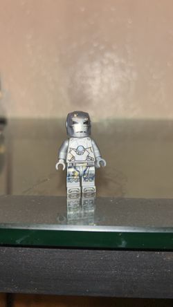 Lego Iron man mark 1