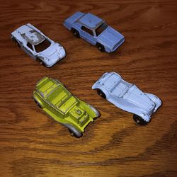 Tootsie toys set of 4 cars