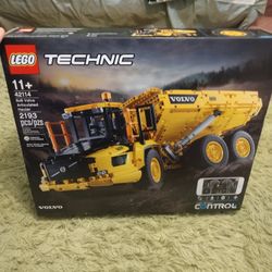 LEGO 6x6 Volvo Articulated Hauler