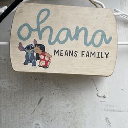 Disney Stitch “Ohana Family” Wooden Sign