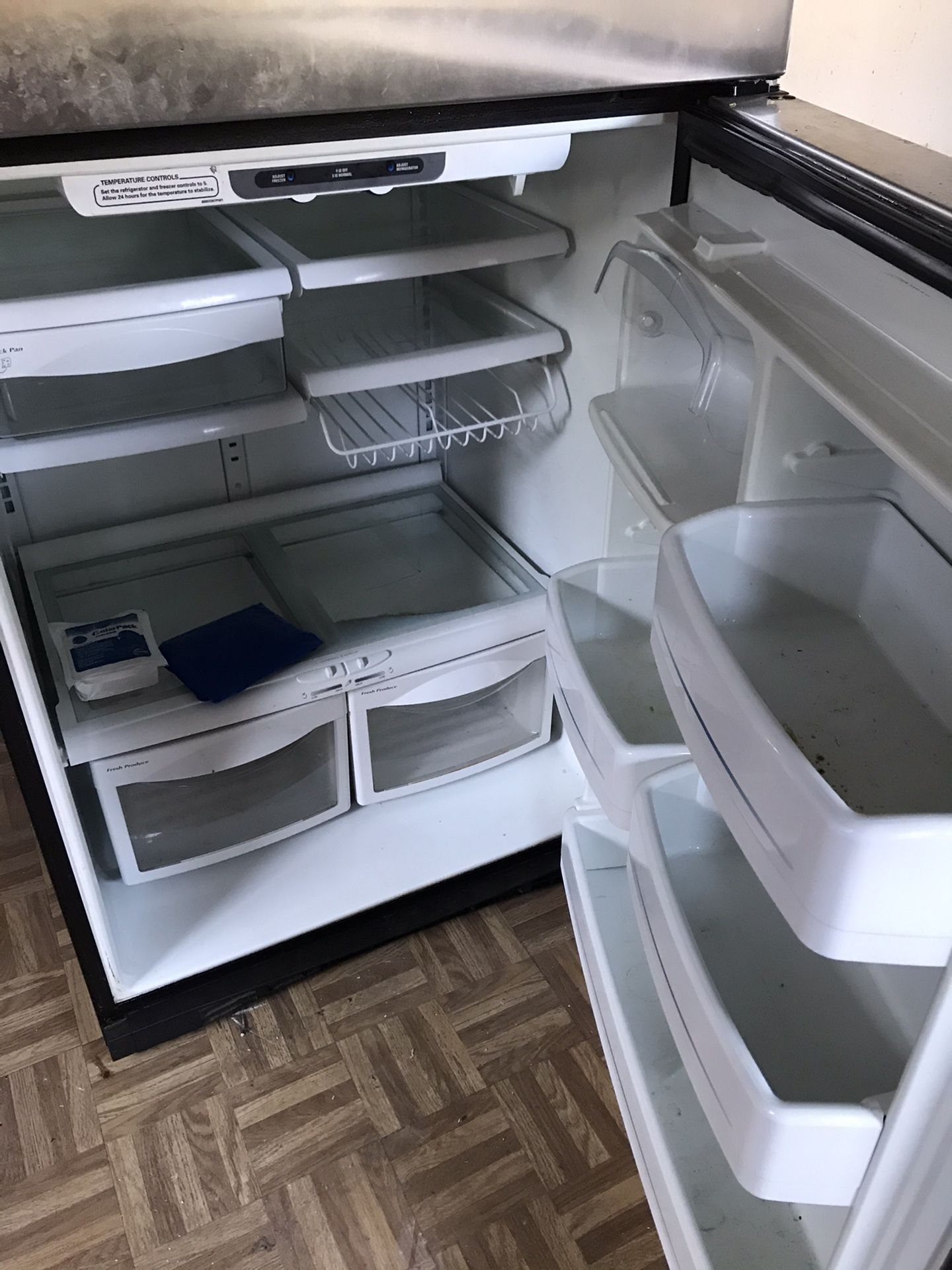 GE Eterna Series Fridge for Sale in Seattle, WA OfferUp