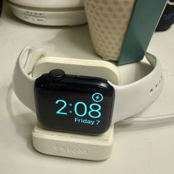 Apple Watch SE (2nd Gen) 