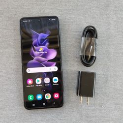 Samsung Galaxy Z Flip 3 - UNLOCKED - Like New