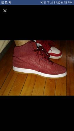 Nike pythons