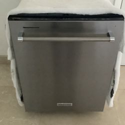 KitchenAid 24”top Control Built -in Dishwasher With Stainless Steel Door.
