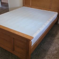 Thomasville Bed Frame With Dresser