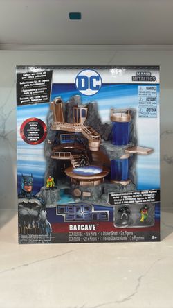 DC Nano Metalfigs Batcave