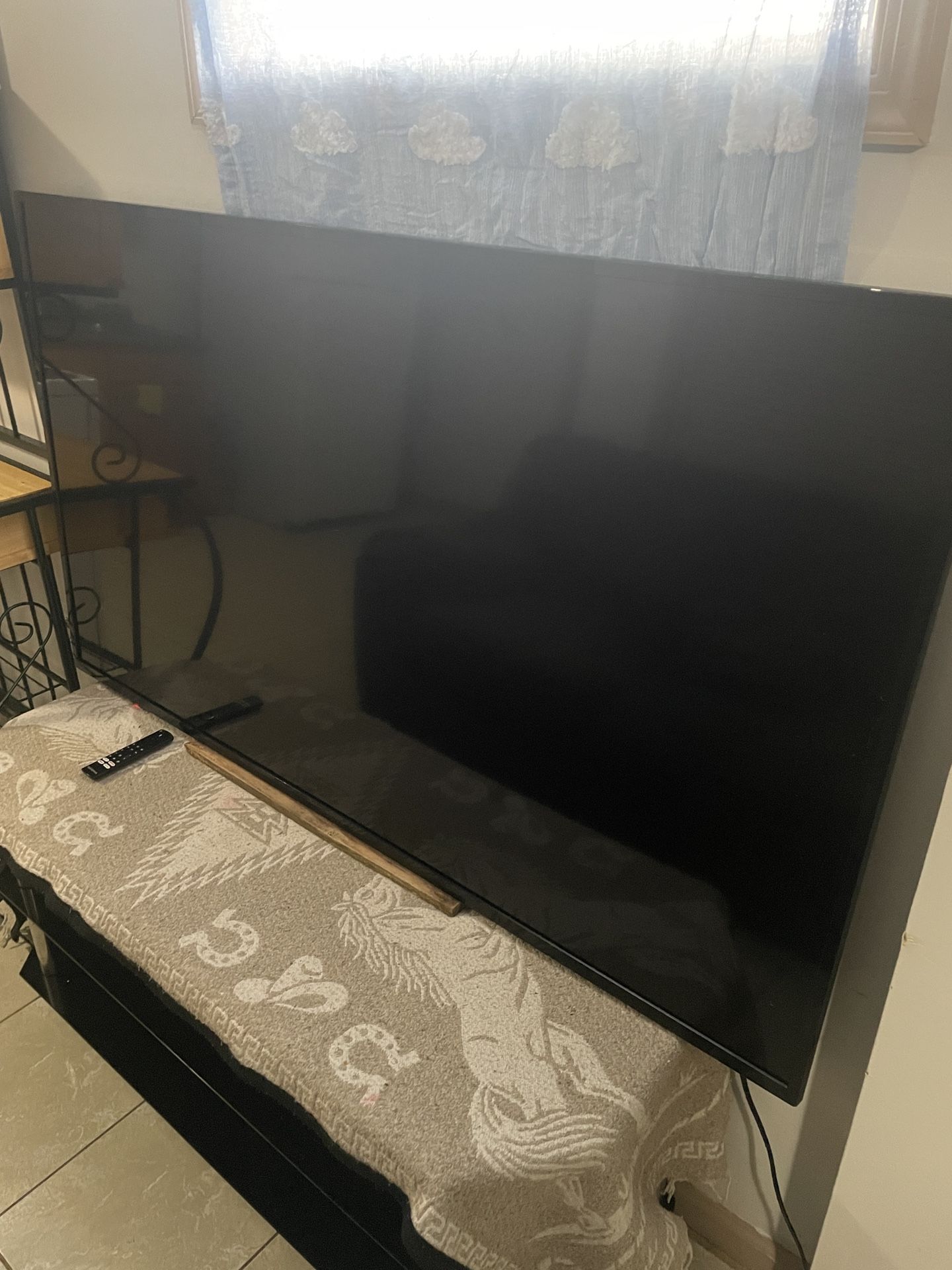 Insignia 65 Inch Tv