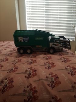 Garbage Truck Toy