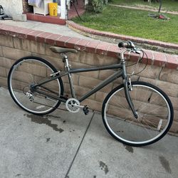 Felt Bicycle  cafe 8  aluminum bicycle 17 inch  like new  Very light weight