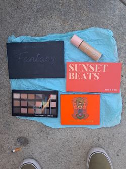 Womens MAKEUP