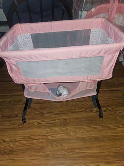 Pink Baby Bassinet with Mesh Sides