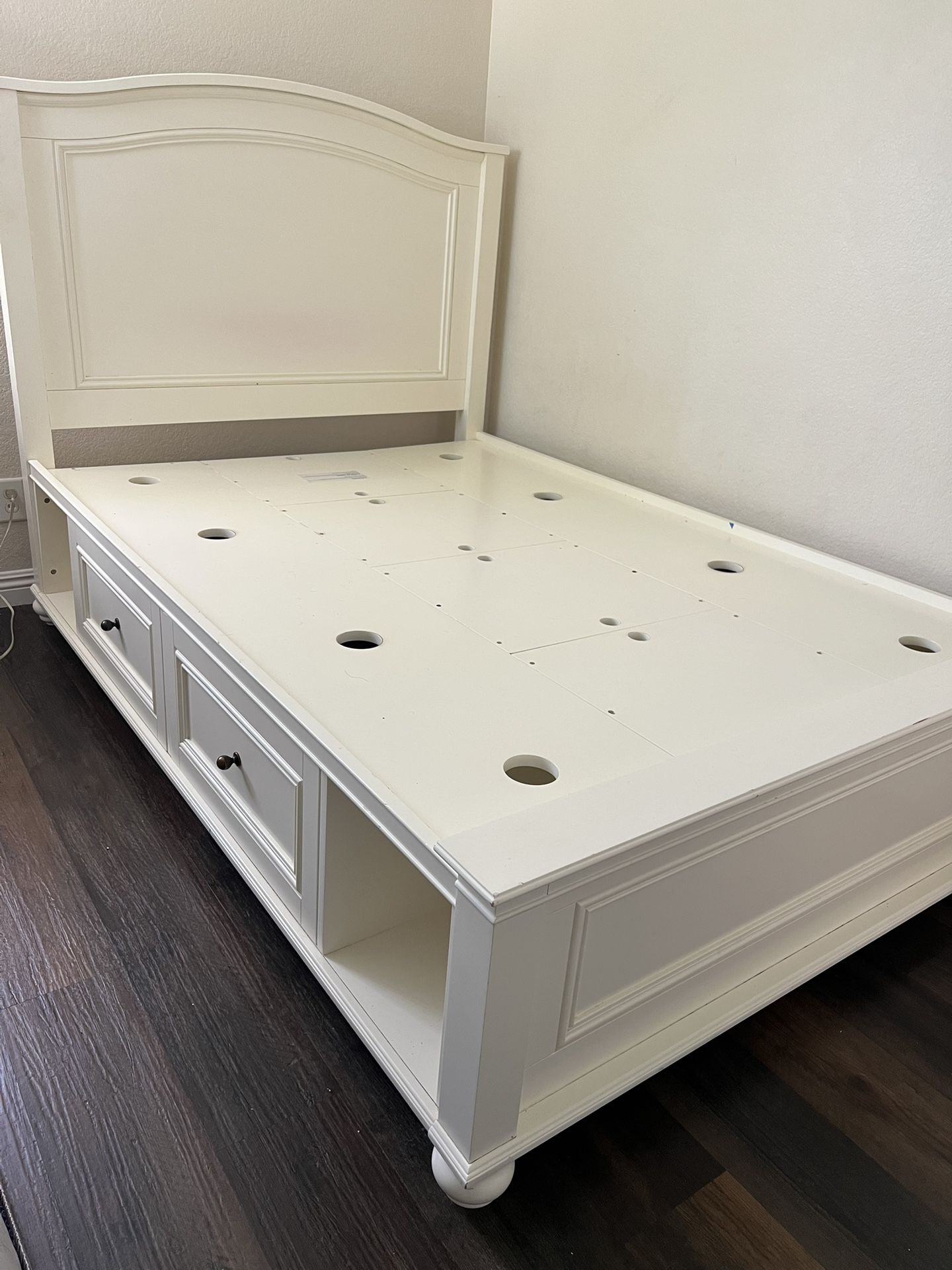 Pottery Barn Teen Chelsea Storage Bed Full Size