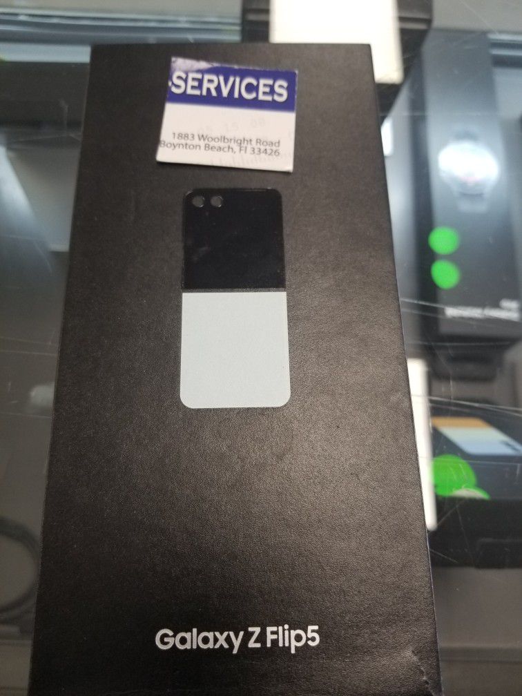 Galaxy Z Flip 5  , Unlocked 512Gb ,5G 