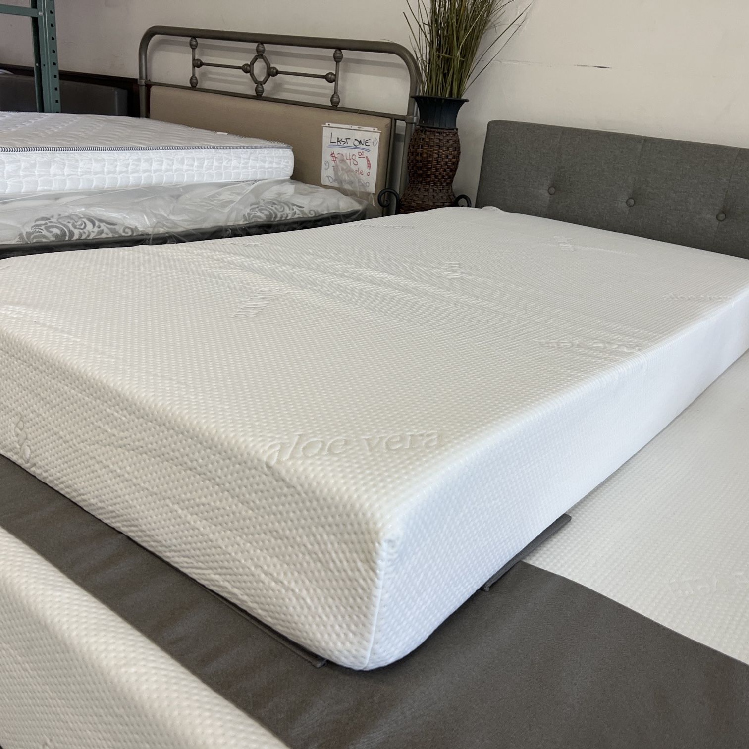 Gel Memory foam mattresses  King $358 Queen $258 Full $238 Twin  $188