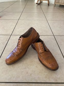 Men’s Dress Shoes - size 9