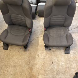 2006 nissan xterra Front And Rear Seats