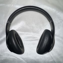 Studio Beats matte black wireless headphones