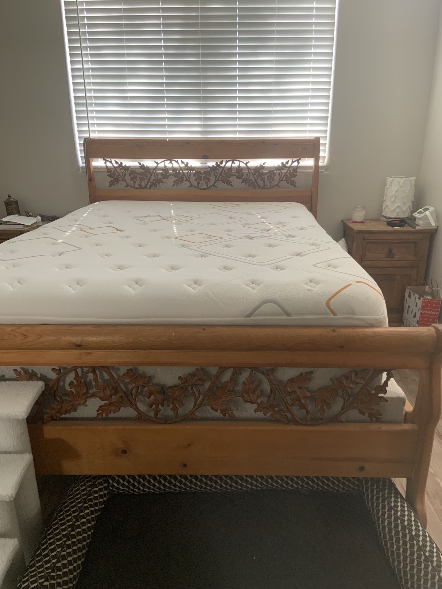 Real Cedar And Metal Bed Frame (with Box Spring)