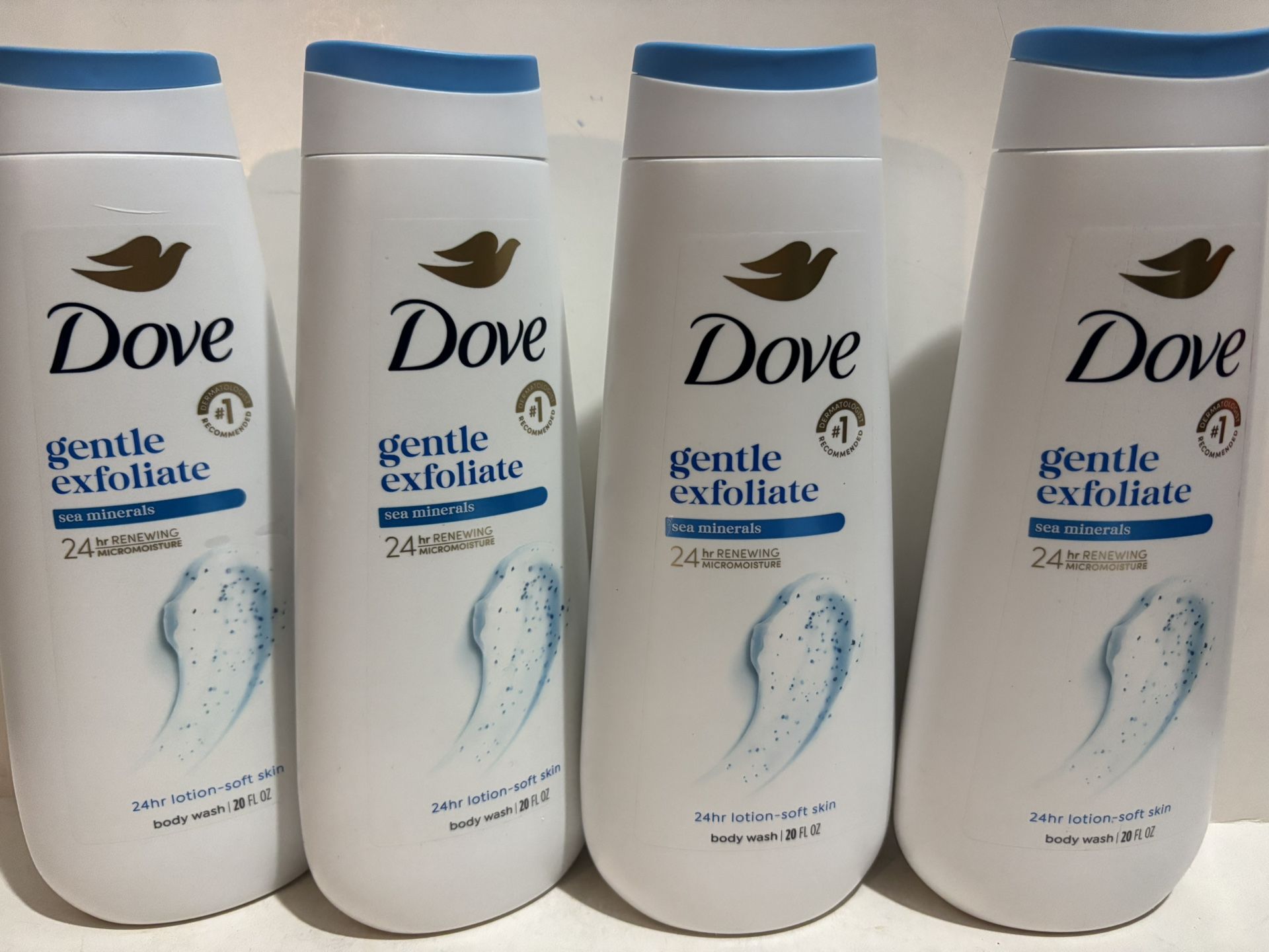 Dove Gentle Exfoliating Body Wash 20oz (*Please Read Post Description*)