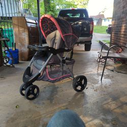 Baby Trend  Baby Stroller