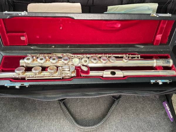 Jupiter Model JFL611B Flute - Open Holed