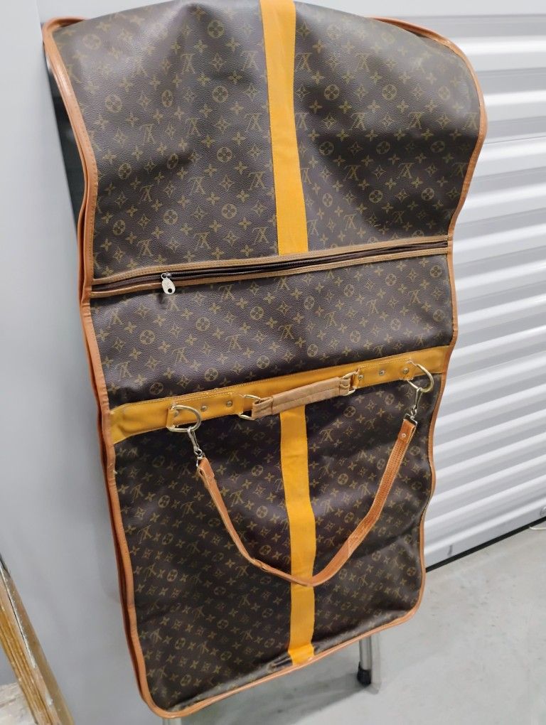 Louis Vuitton Garment Bag