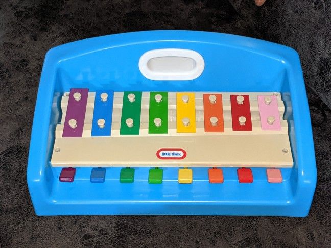 VTG 1985 LITTLE TIKES XYLOPHONE PIANO TAP A TUNE BLUE BASE COLORFUL MUSICAL TOY