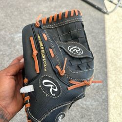 Brand New “RAWLINGS LEFTY” Glove $$OBO$$