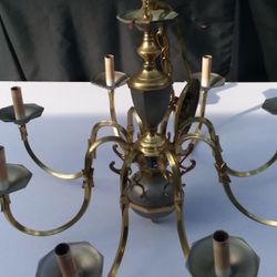 Chandelier Brass 8 bulbs