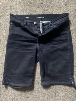 Liz Claiborne mid-rise “Sara” dark denim shorts - size 10