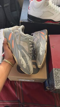 Yeezy Inertia Throw Me 120