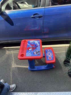 Spider-Man homework seat