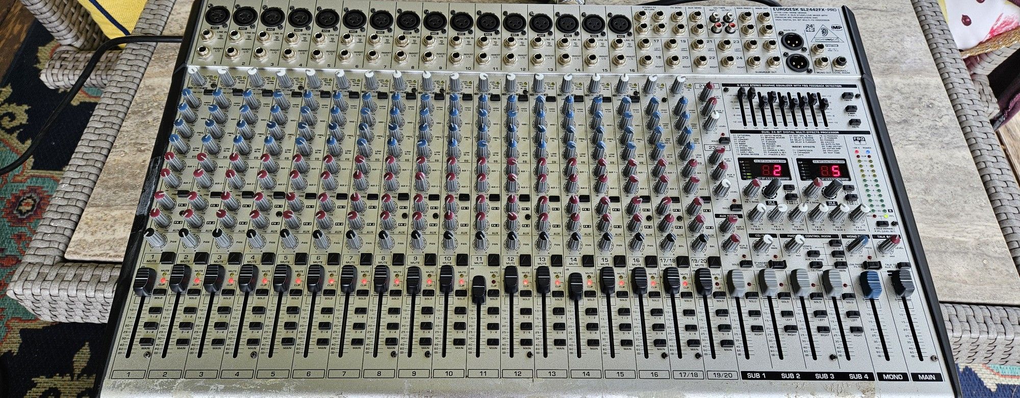 Behringer Sl2442fx-pro