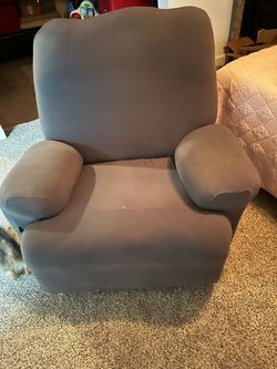 Free rocker / recliner