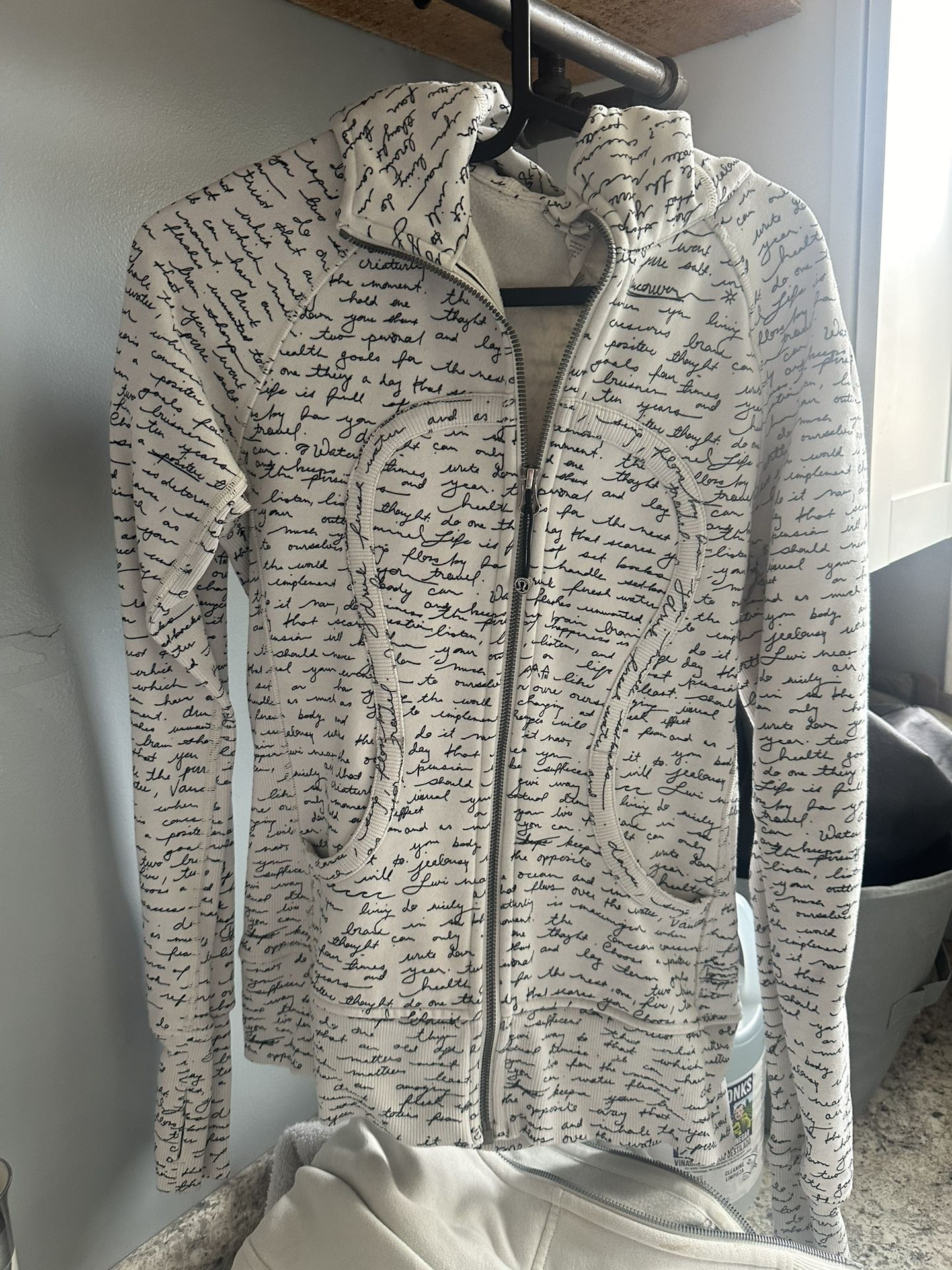 Lululemon Jacket /hoodie Side 6 