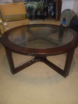 Circular coffee table