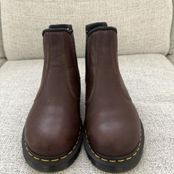 DR. MARTENS BOOTS
