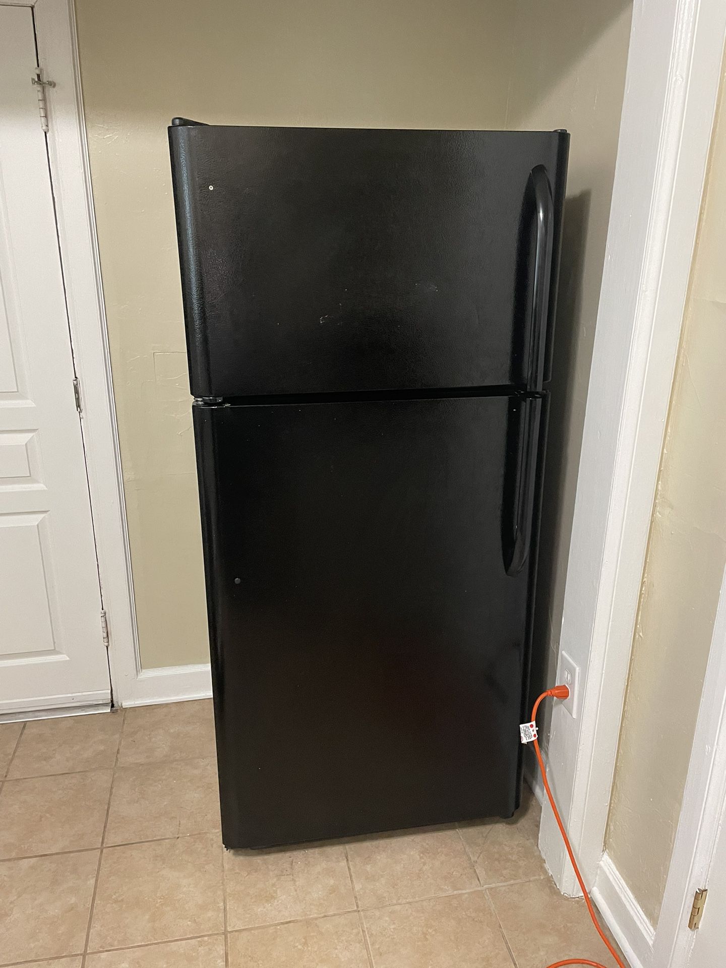 Standard Refrigerator/freezer