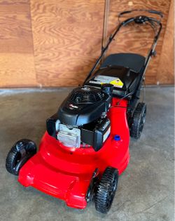 HONDA Engine 21" Self-Propelled Lawn Mower - Excellent Condition