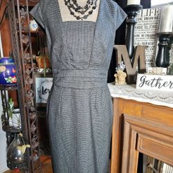 Banana Republic Black Grey Sleeveless Sheath Dress Size 8 Pencil Cap Sleeve