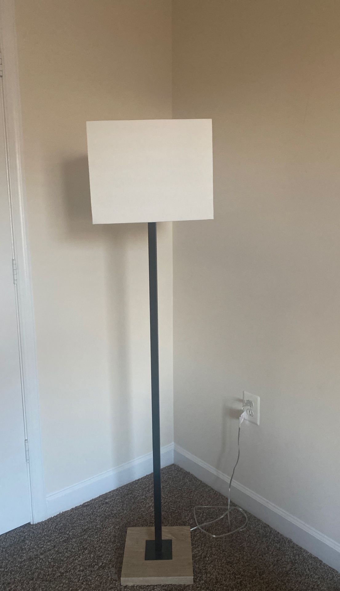 Floor lamp